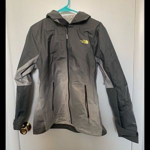 The North Face HyVent 2.5L Rain Jacket